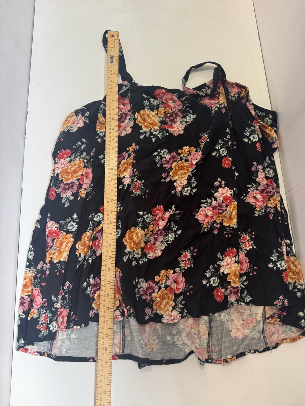 Torrid black and multicolored floral button-front cami size 3X - Picture 4 of 6